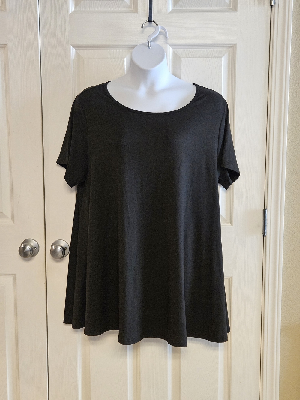 Misifi - Women's Black Scoop Neck Short Sleeve Top - 4XL